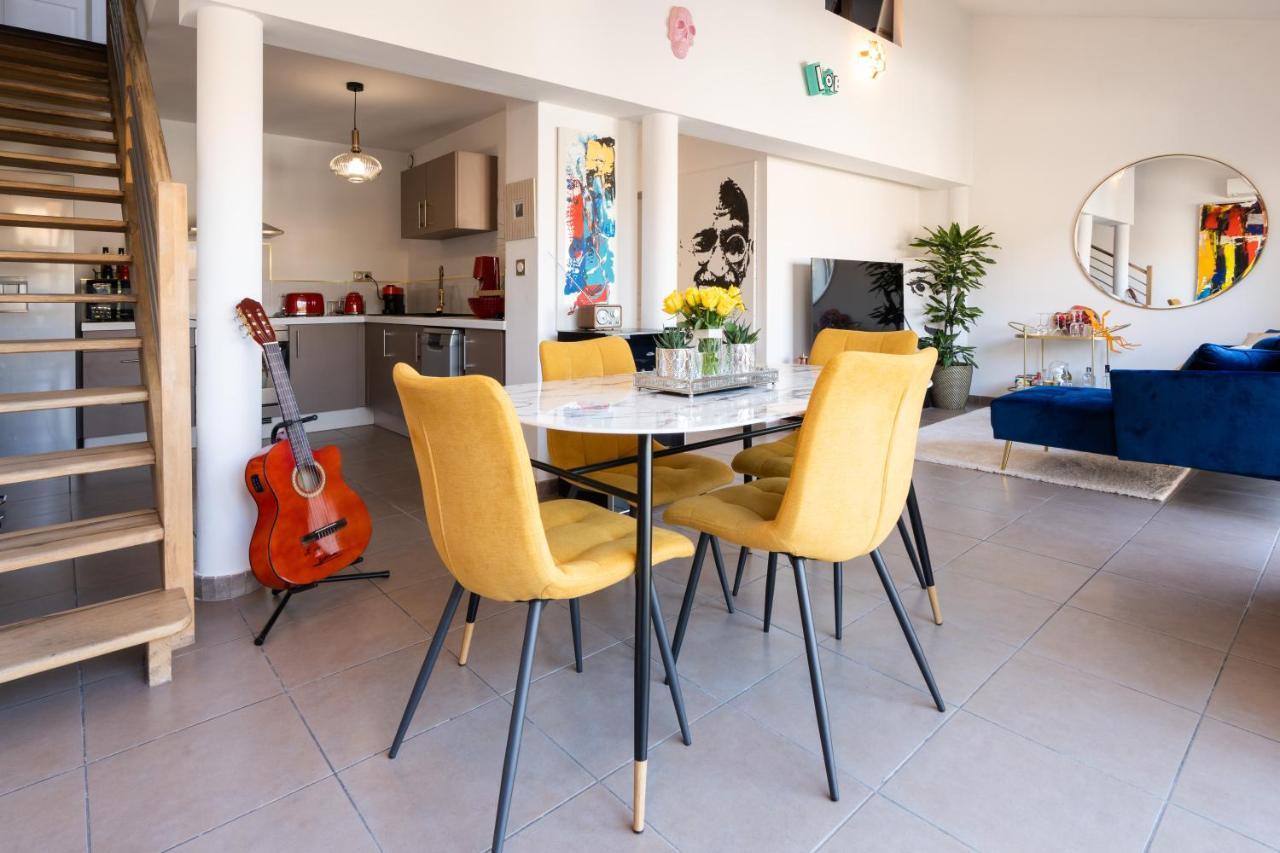 L'Avant Scene Meuble 5 Etoiles Parking Gratuit Jacuzzi Avinhão Exterior foto