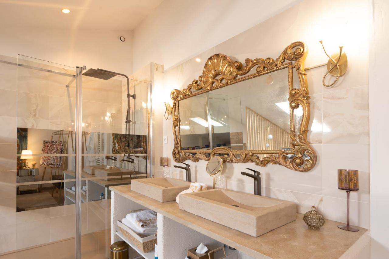 L'Avant Scene Meuble 5 Etoiles Parking Gratuit Jacuzzi Avinhão Exterior foto