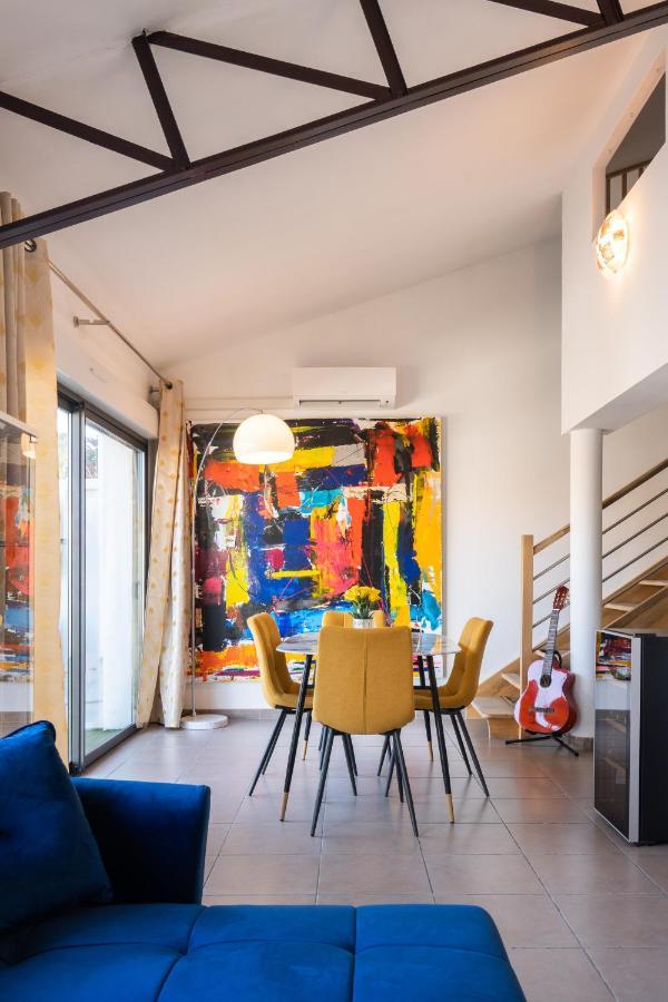 L'Avant Scene Meuble 5 Etoiles Parking Gratuit Jacuzzi Avinhão Exterior foto