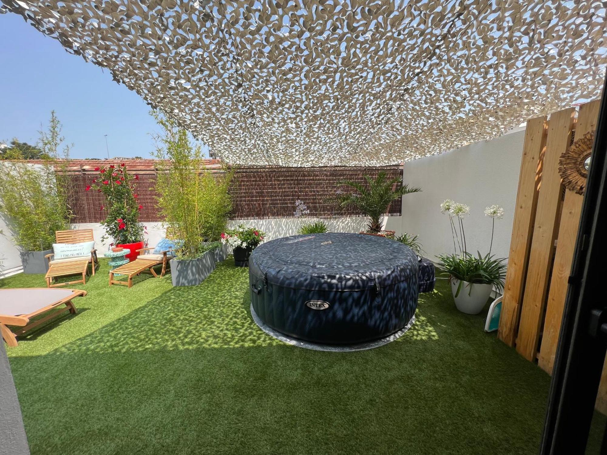 L'Avant Scene Meuble 5 Etoiles Parking Gratuit Jacuzzi Avinhão Exterior foto